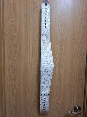 Wide White Croc-Embossed Women’s Belt